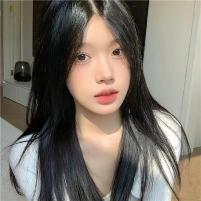 橘衫男子的画像